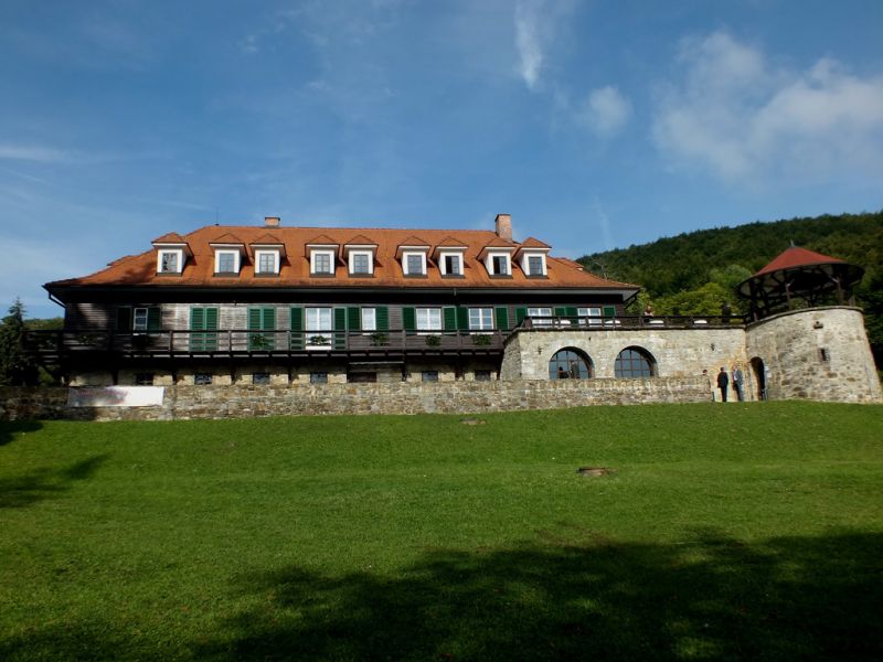 Poľovnícky kaštieľ Antonstál pri Nemšovej 