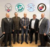 Signat&aacute;ri spoločn&eacute;ho vyhl&aacute;senia proti &scaron;&iacute;reniu paniky kv&ocirc;li olovu v pr&iacute;rode