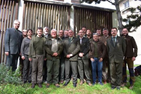 Členovia Predstavenstva Slovenskej lesníckej komory, ktorí sa zúčastnili dnešného rokovania vo Zvolene