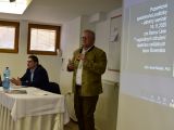 JUDr. Marek Maslák (vľavo) a predseda ÚNIE Ing. Milan Ovseník na otvorení odborného seminára pre lesomajiteľov 
