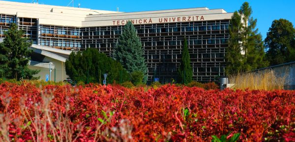 Technick&aacute; univerzita vo Zvolene