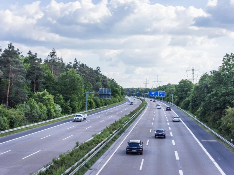 Systém nových emisných povoleniek má byť odložený na rok 2028: Vzťahuje sa na emisie oxidu uhličitého zo spaľovania palív v budovách a v cestnej doprave