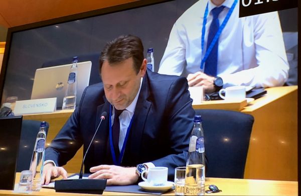 Samuel Vlčan na zasadnut&iacute; Rady ministrov v Bruseli 