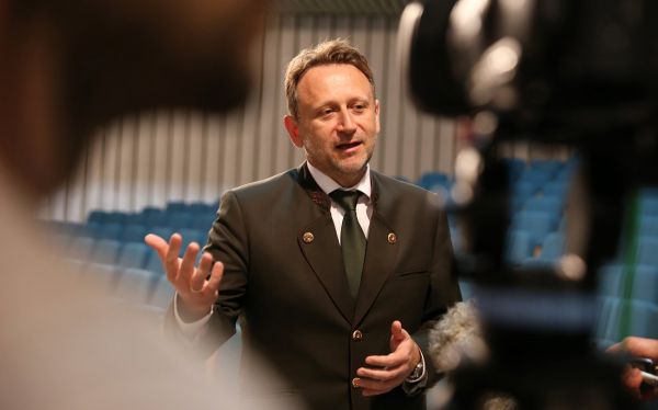 Minister Samuel Vlčan