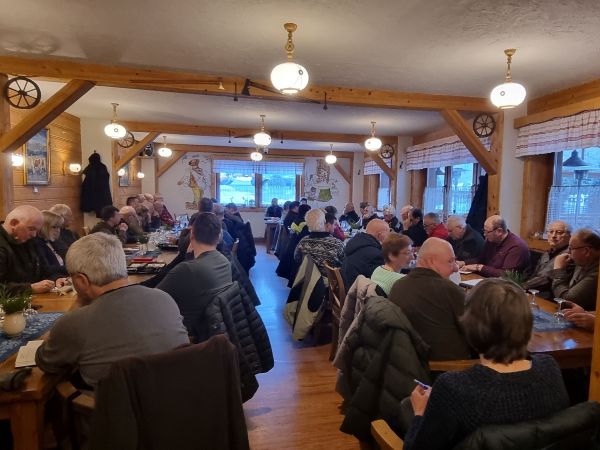 &Uacute;častn&iacute;ci dne&scaron;n&eacute;ho pracovn&eacute;ho stretutia