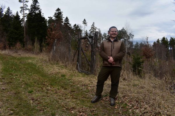 V&yacute;znam budovania opl&ocirc;tkov: Veľk&yacute; rozdiel v drevinovom zložen&iacute; oploten&yacute;ch kult&uacute;r a mimo nich