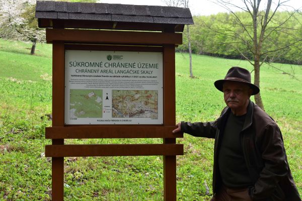 Vlastn&iacute;ci lesov chr&aacute;nia najvz&aacute;cnej&scaron;ie časti pr&iacute;rody: Z Urb&aacute;rskej obce Pozemkov&eacute; spoločenstvo Dubnica o Lang&aacute;čskych skal&aacute;ch
