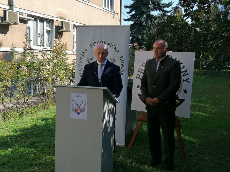 Brífing o novej mobilnej aplikácii na predaj diviny