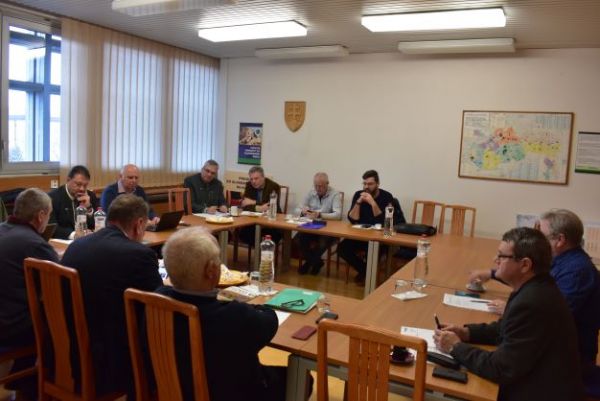 Za jedn&yacute;m stolom - hodnotiace stretnutie odbornej platformy Zachr&aacute;ňme lesn&eacute; bohatstvo Slovenska v janu&aacute;ri 2020 