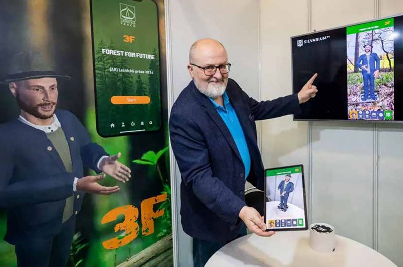 Ing. Jan Václavík a horárr František 