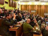 Momentka z hlasovania na Valnom zhromažden&iacute; Slovenskej lesn&iacute;ckej komory 