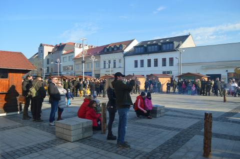 Lesníci sa stretli na námestí vo Zvolene na podujatí Milión sadeníc pre Slovensko