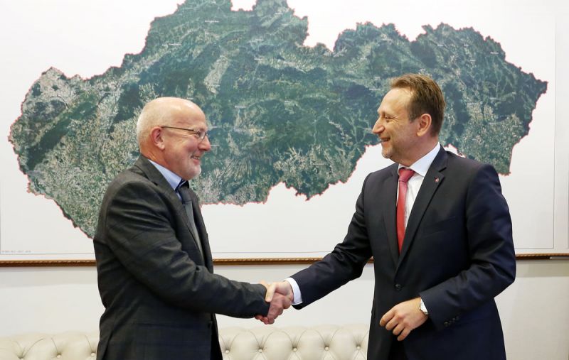 Minister Vlčan (vpravo) s Dr. Eisenhauerom z Nemecka 