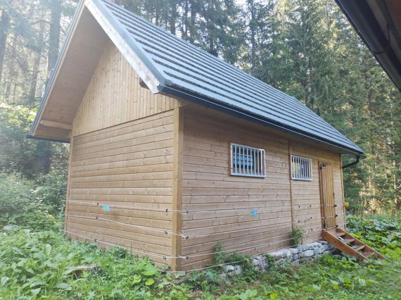 Rehabilitačná stanica pre kamzíky v NPR Tichá dolina 