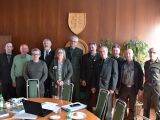 Účastníci včerajšieho rokovania Predstavenstva Slovenskej lesníckej komory 