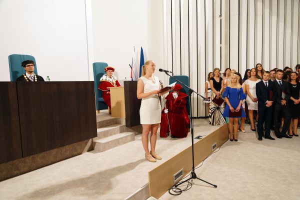 Promócie v zrekonštruovanej aule