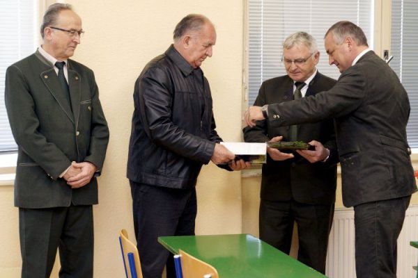 Nová vysokoškolská učebnica poľovníctva