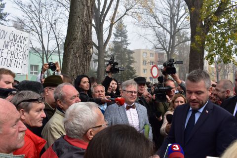 Premiér na stretnuté s vlastníkmi lesov v Kežmarku