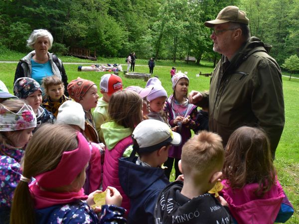 Milan Chudý s deťmi 