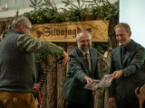 Ako prakticky predchádzať podkôrnikovým kalamitám alebo zmierniť ich negatívne dopady: Lesnická práce vydala publikáciu s odpoveďami