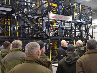 TÝŽDŇOVKA: Lesy a lesníci si zaslúžia, aby spracovatelia vyrobili z kvalitného dreva hodnotné a krásne veci pre ľudí. Spolupráca lesníkov a drevárov pomôže všetkým, aj samotným horám